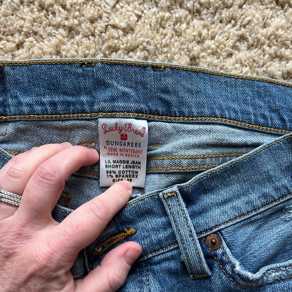 Lucky Jeans - Picture 6 of 8